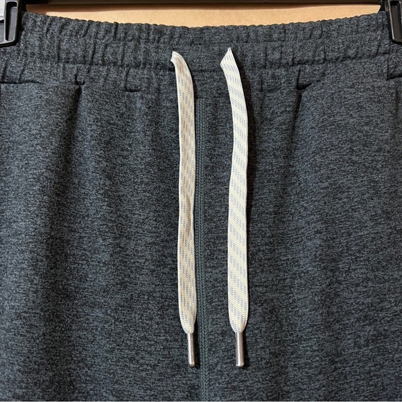 Vuori | Performance Jogger DreamKnit Pants Charcoal Heather Pull-On Size M - Picture 4 of 10